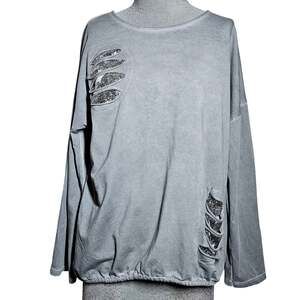 Talk of the Walk Gray Sequin Embellished Pullover Top Size Medium